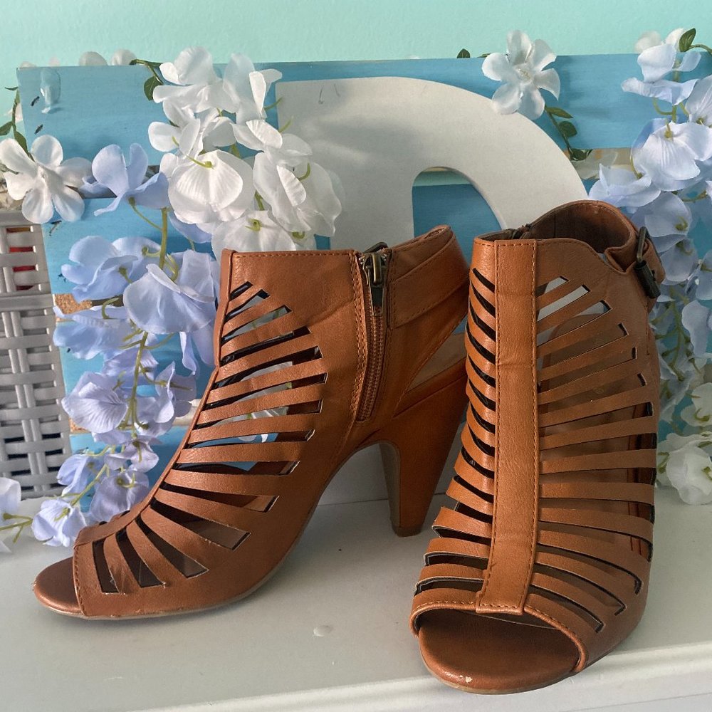 Tan Ankle Heels (Size 8 1/2)